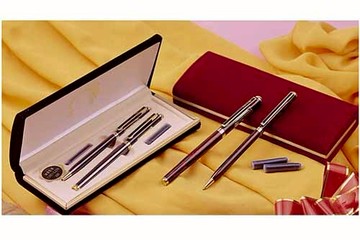 巨倫 A-0452 亮面高級鋼筆對筆(紅) / 盒【APP滿額下單10%點數(單一帳號最高5000點)】1/31止