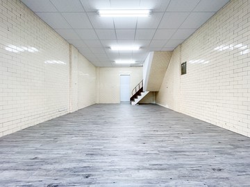 文化中心旁~和平路上~騎樓店住~｜高雄市苓雅區和平二路
