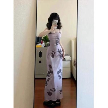 法式復古蝴蝶印水吊洋裝女修身氣純包長夏季花墨帶子質欲帶裙連衣