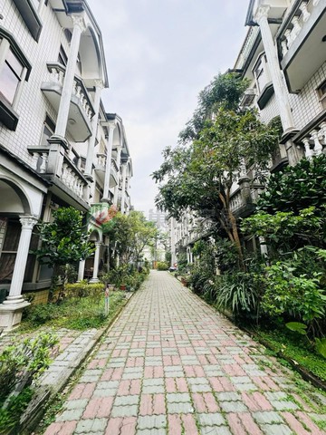 龍潭歐鄉庭園雙車位別墅｜桃園市龍潭區健行路