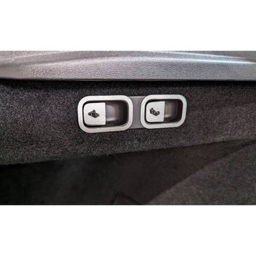 ~歐力斯~特斯拉 Tesla Model Y ModelY 椅背傾倒開關裝飾貼 椅背按鍵裝飾貼 後座傾倒開關裝飾貼