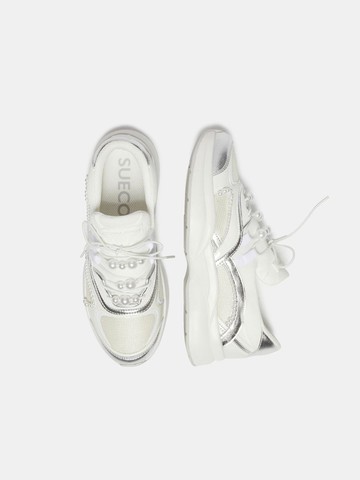Pearl Sneakers [White] (DG4DS25072WHT)