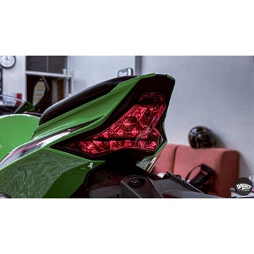 [老爸包膜店] Kawasaki Ninja 忍者 ZX4RR  尾燈 專用保護膜 防刮 防刺 抗細紋 電腦裁切