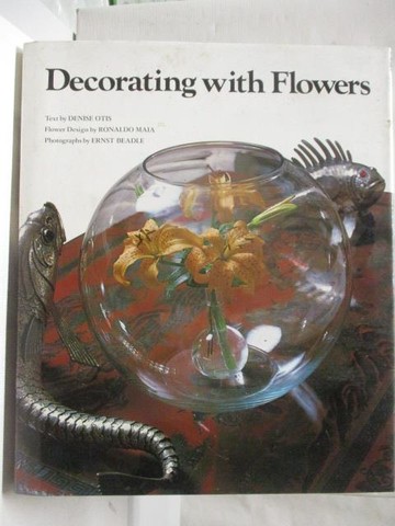 【書寶二手書T9／藝術_KNR】Decorating With Flowers