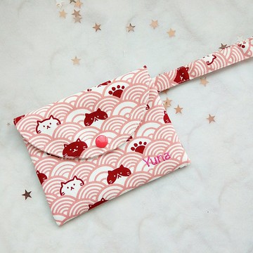 免費繡名字。貓咪青海波-2色可選。口罩收納袋 衛生棉包 萬用隨身