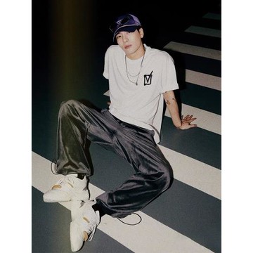 高街直筒寬松絲絨長褲男王嘉爾同款垂感闊腿運動褲百搭抽繩束腳褲