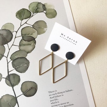 皮革耳環_小圓幾何_黑菱形