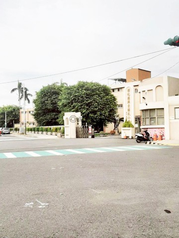 專售 溪湖湖東國小車庫透天｜彰化縣溪湖鎮大溪路二段
