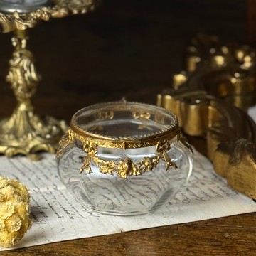 50589- 絕美法國古董青銅鎏金鑲飾玻璃收納罐