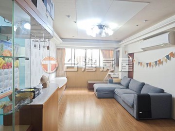 南屯區｜ 黎明商圈大四房類平車｜台中市南屯區黎明路二段