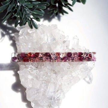 綴以尖晶石的細緻寶石髮夾 Margot