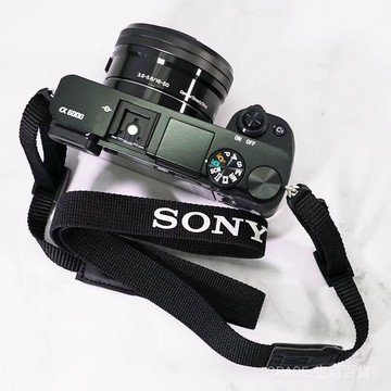 ✨可開發票#索尼相機原裝微單肩帶黑卡RX100 M7 ZVE10 A7C ZV1掛脖繩背帶通用