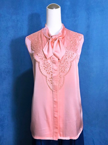 刺繡領結滑面輕古董無袖襯衫/ 國外帶回 VINTAGE