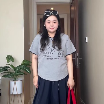 設計感遮肚T恤女 上衣 T恤 夏天t 胖mm韓系圓領撞色正肩短袖T恤女夏季設計感遮肚顯瘦大碼百搭上衣 女裝