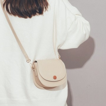 上新小包包女包新款高級感復古百搭斜挎包簡約時尚單肩馬鞍包