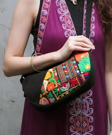 【熱門預購】傳統印度拼接三日月型包3色 IAWP4106