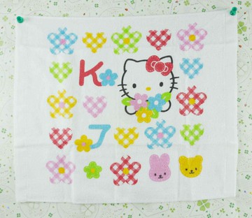【震撼精品百貨】Hello Kitty 凱蒂貓 方巾-彩色愛心 震撼日式精品百貨
