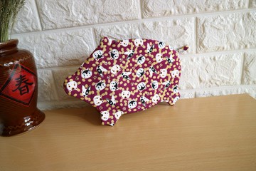 豬福滿滿拉鏈布紅包袋錢包 ~