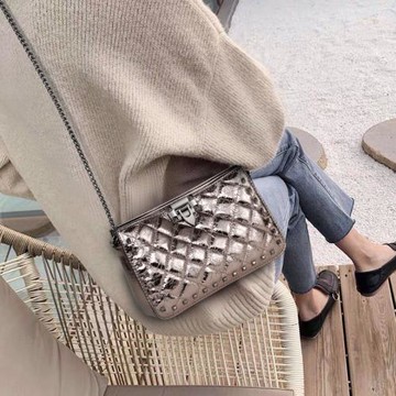 真皮包包女2025新款潮金屬色鏈條斜挎包時尚網紅寬肩帶單肩小方包