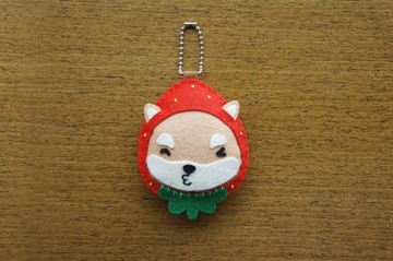 Mangogirl 療癒系 草莓小柴犬手作吊飾