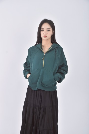 (S) lululemon質感棉質連帽綠色外套