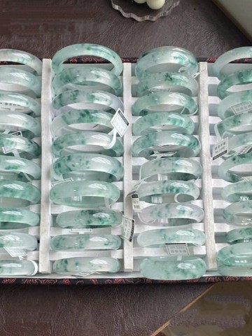 【現貨】高冰冰透獨龍玉飄花手鐲高品質翡翠色女款玉石手鐲子冰種玉鐲女款【北歐家居生活】
