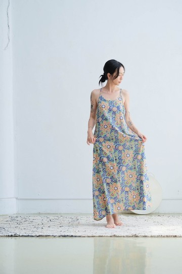 OMAKE 印度蓋染Y背細肩長洋裝 / 巴里紗 艷夏花毯