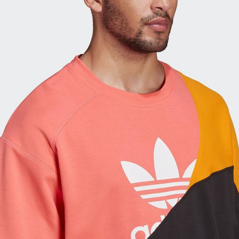adidas（アディダス）の「アディカラー トリコット インター