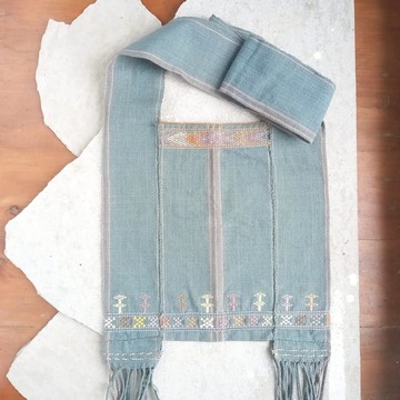 Karen手工編織植物染布料單肩包 /藍灰花卉圖案 / 手工縫製，獨一無二