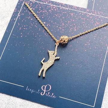 活潑小貓咪 跳躍碰球 吊墜項鍊 可愛療癒動物飾品 生日禮物首選