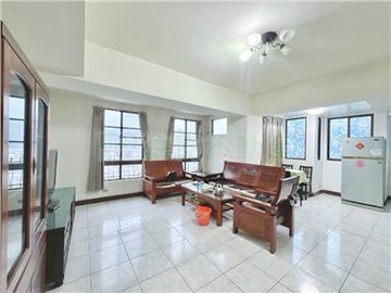 鹽埕駁二大三房景觀宅｜高雄市鹽埕區必忠街