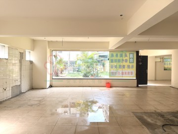 藍小櫻～我是承辦省三國小大面寬附車位店面｜台中市北區崇德路一段