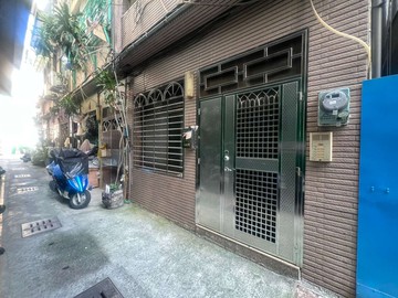 三多★武慶商圈*衛武營都會公園*透天2樓增建3樓滿｜高雄市苓雅區武慶三路