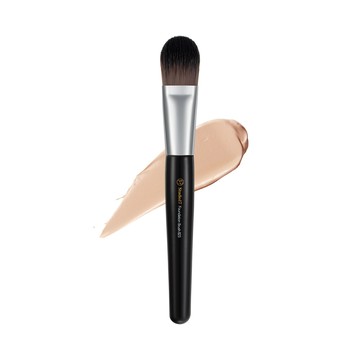 STUDIO17 Foundation Brush 823