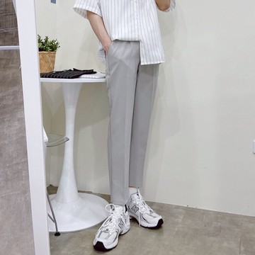 『現貨秒出』韓國 西裝褲 休閒西裝褲 男女不拘 九分褲 西裝褲 休閒 正裝 燙線 西褲男 休閒褲 直筒褲