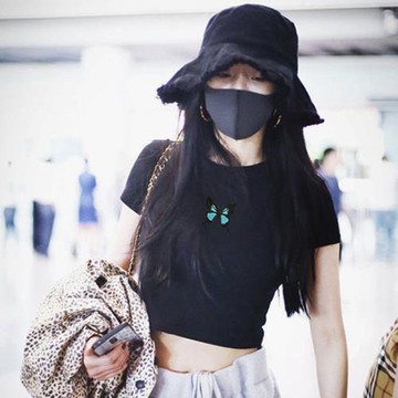 蝴蝶短款t恤女2025夏裝網紅ins超火短袖純棉高腰露臍小心機上衣潮