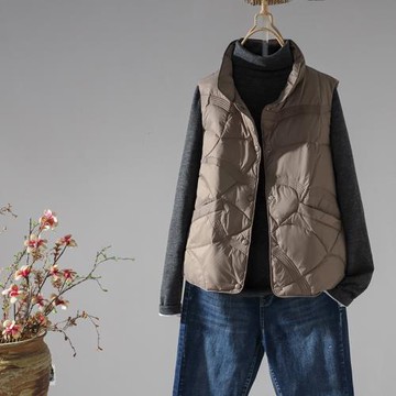 丹麗反季短款寬松鴨絨韓版保暖羽絨服女馬甲百搭立領壓紋馬夾背心