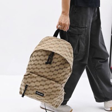 BALENCIAGA 滿版緹花帆布拉鍊雙肩大容量商旅後背包(淺咖)