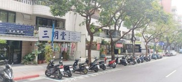 新光三越金店面｜台北市士林區天母東路