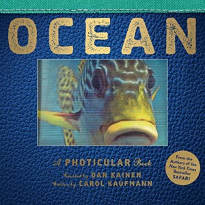 海外製絵本 知育 英語 Ocean A Photicular Book