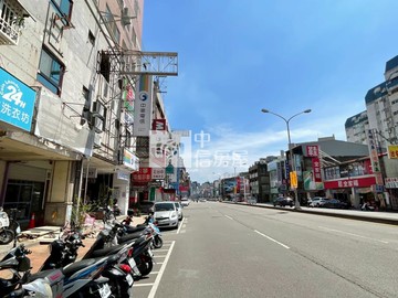 【國際莊園】正北屯路全新裝潢樓店｜雙鐵共構｜台中市北屯區北屯路