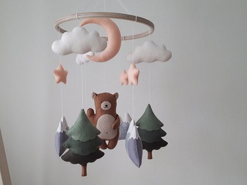 林地移動托兒所，移動熊床，森林移動嬰兒