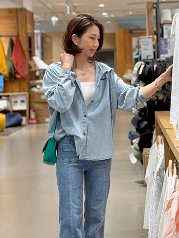 休閒與時尚兼具的丹寧襯衫 ️搶現貨️