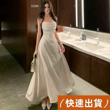 【小歡喜Little Joy】白色吊帶連衣裙 白色洋裝 白色禮服 新款 緞面顯瘦 收腰輕奢高級感訂婚禮服