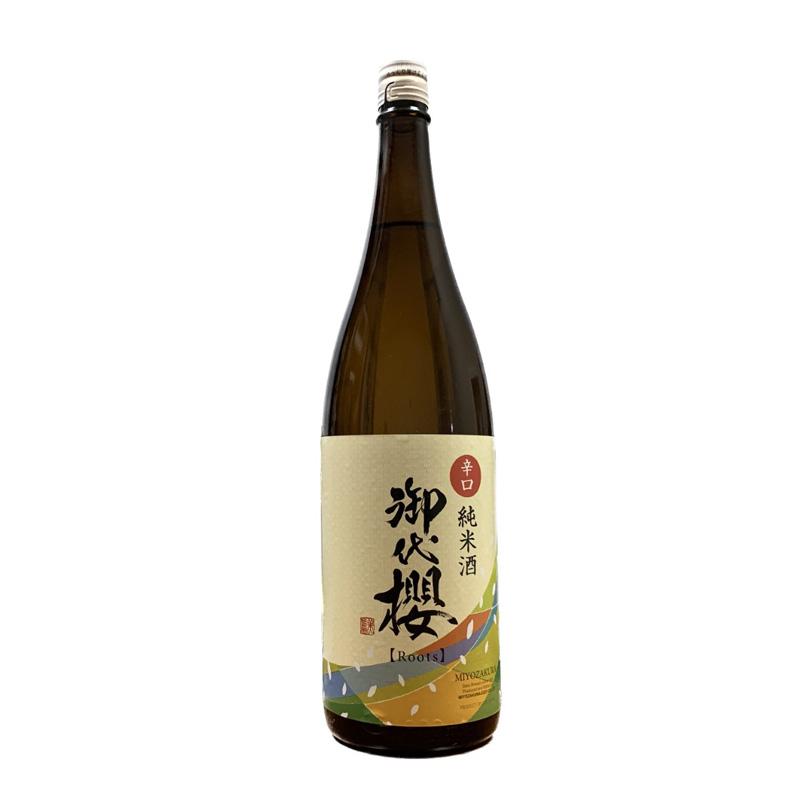 御代櫻 醇辛純米酒 720ml