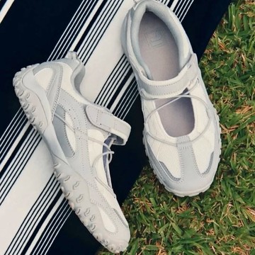 FILA 休閒鞋 ECHAPPE VC 灰白 韓韶禧 芭蕾風 運動涼鞋 女 4C634Z050