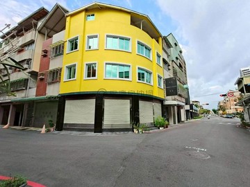 文山特區／衛武營／車站國道捷運俱全/翻新角窗透店｜高雄市鳳山區文武街