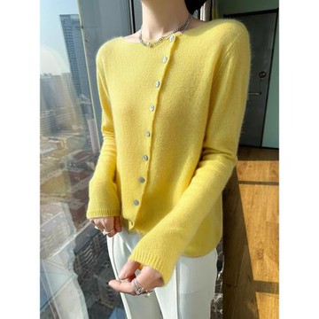 這可不一般！顯瘦圓領山羊絨開衫女士針織外套薄款春秋季外搭毛衣