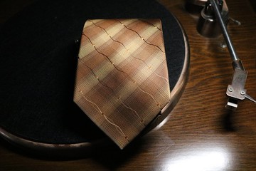 黃色真絲曲線斜紋領帶紳士商務正裝necktie