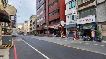 ★曹公國小★近鳳山、大東雙捷運站★公寓3樓大三房｜高雄市鳳山區光復路